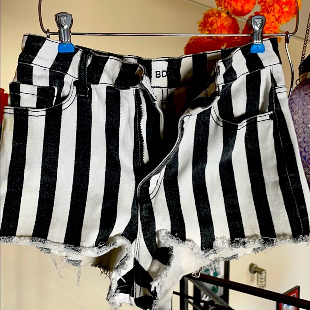 Short shorts BDG